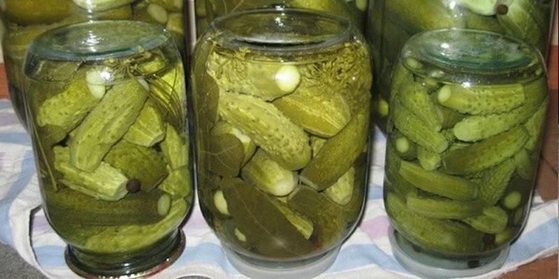 Почему взрываются банки с огурцами и что делать с этой проблемой