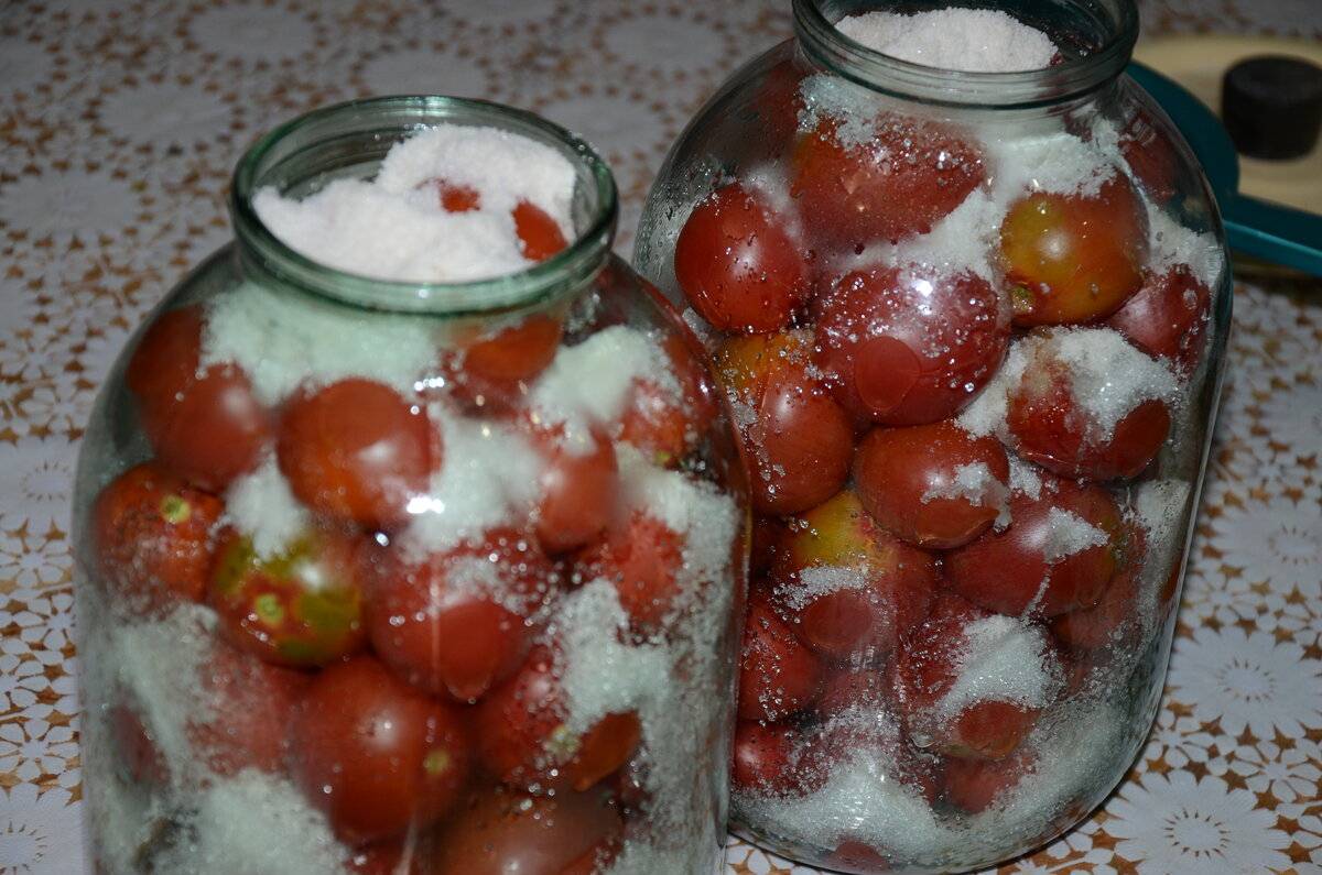 Рецепты помидор на литровую банку сладких. Сладкие помидоры на зиму. Помидоры на зиму самый вкусный сладкие. Помидоры в банке. Помидоры веуснв на зиму самый.