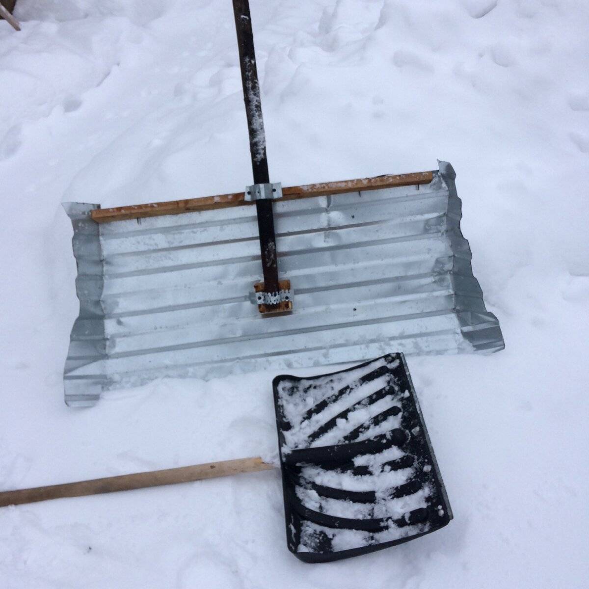 Лопата для снега своими руками. как сделать лопату для уборки снега :: syl.ru