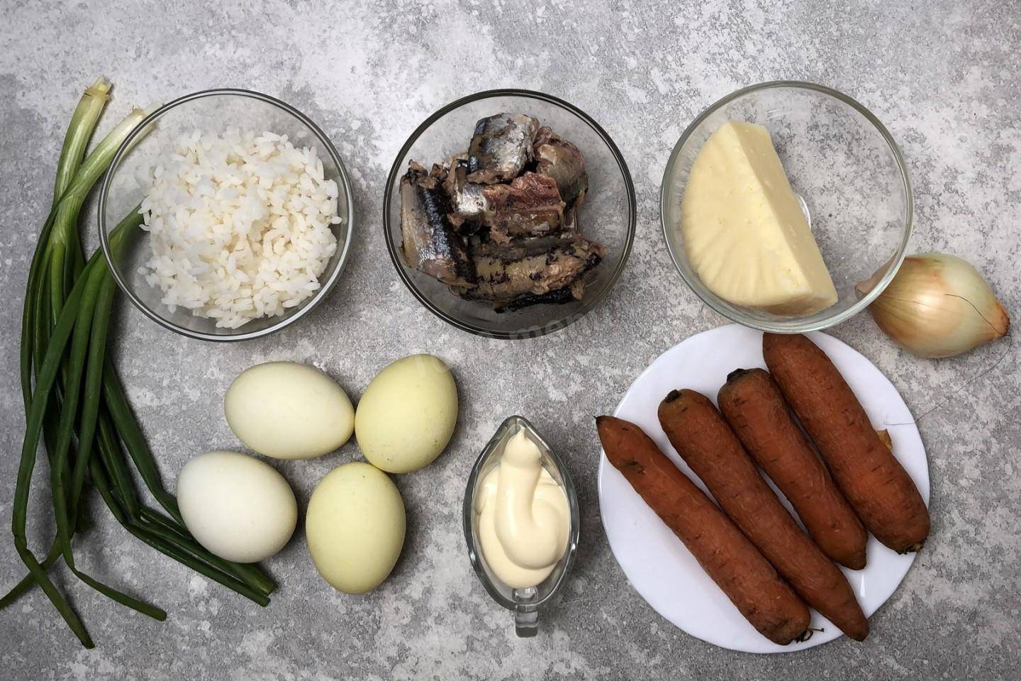 Салат мимоза с рыбными консервами - классические рецепты