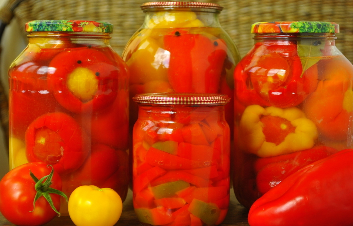 Маринованные помидоры на зиму в банках. 15 очень вкусных и сладких рецептов
