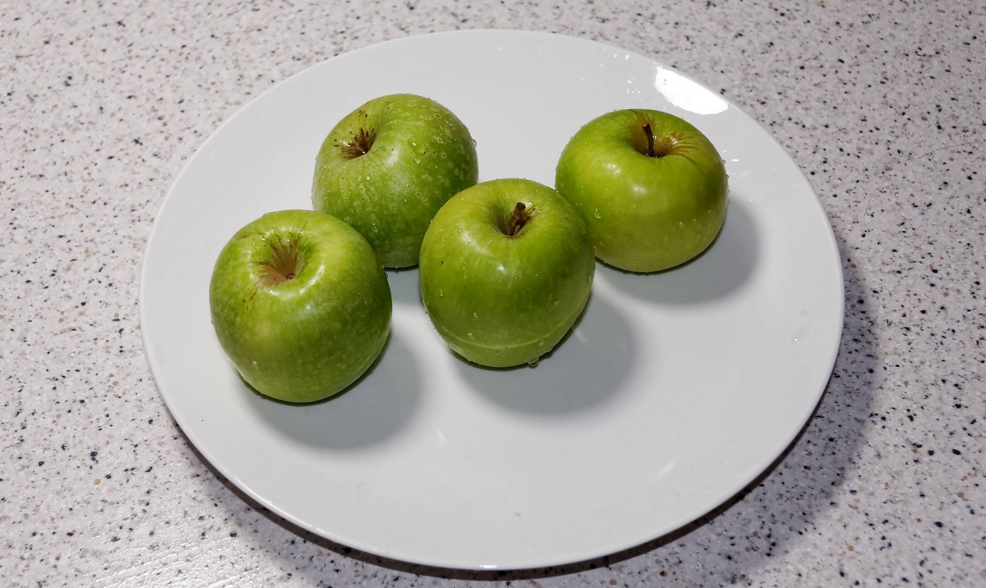Яблоки гренни смит - описание сорта и калорийность