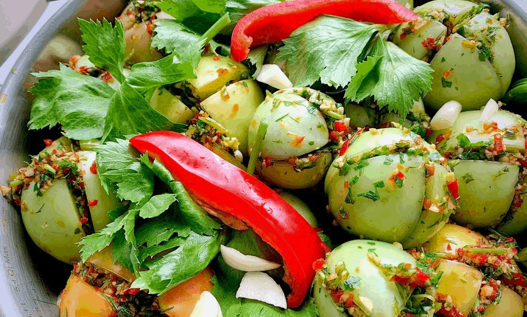 Малосольные помидоры красные или зеленые - как быстро приготовить в домашних условиях по рецептам с фото