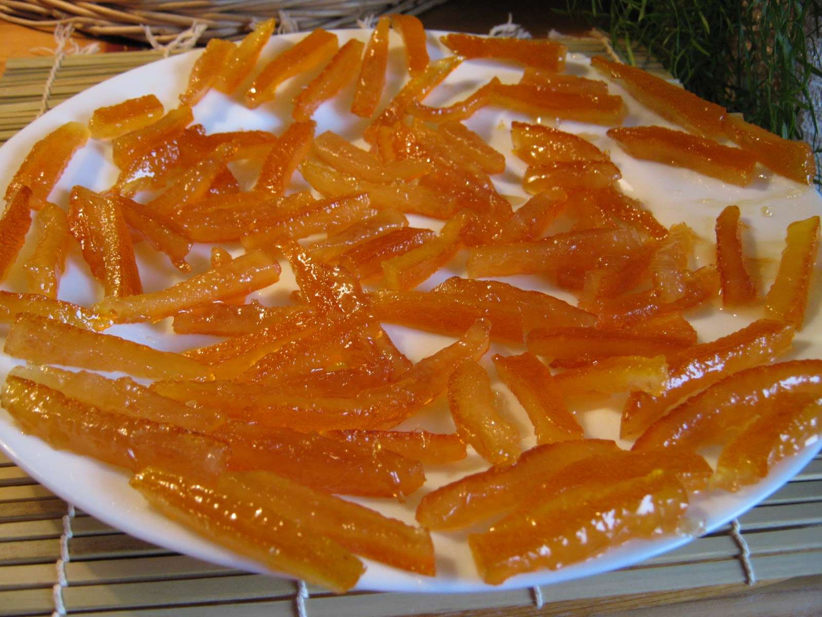 Цукаты из апельсиновых корок - быстрый рецепт приготовления
