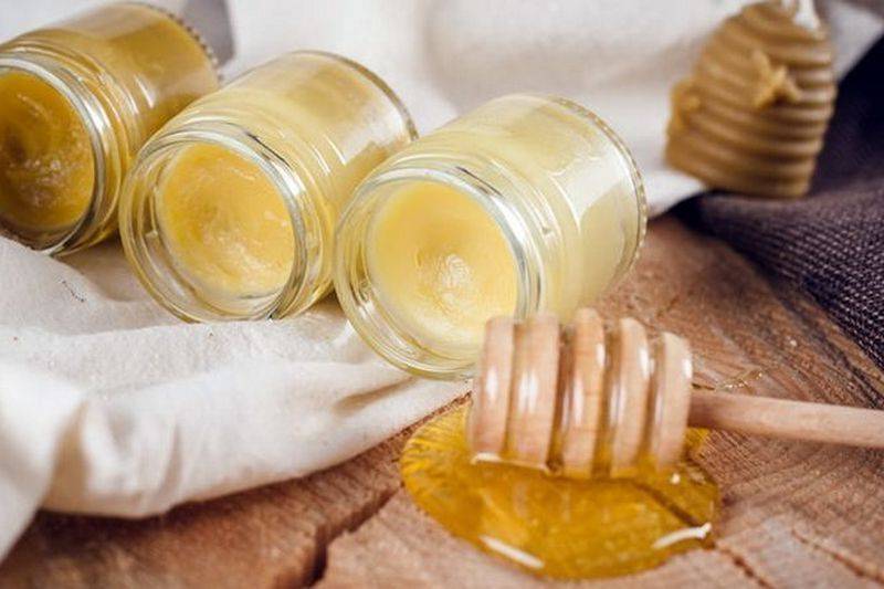 Чудо-мазь из пчелиного воска, желтка и масла: пошаговый рецепт, отзывы