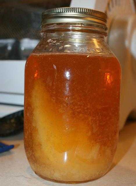 Какой мед не засахаривается и почему: как выбрать мед, который не кристаллизуется + фото