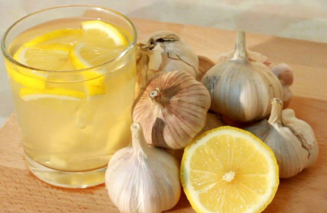 Рецепт эликсира молодости: чеснок с лимоном и медом