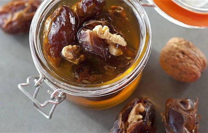 Мед и грецкие орехи — мощное сочетание для стабильной потенции