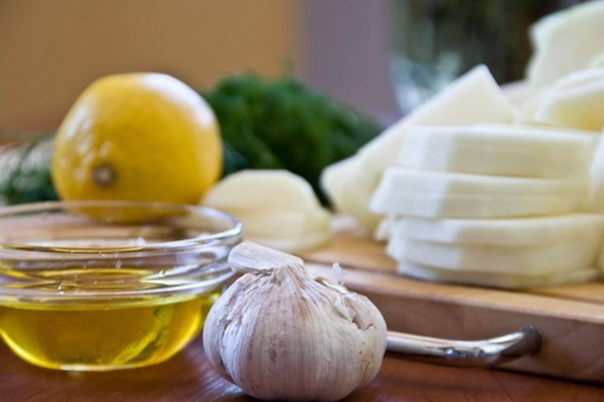 Как приготовить мед с чесноком: польза, противопоказания, отзывы