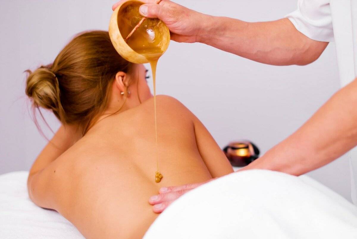Основные лечебные свойства медового массажа