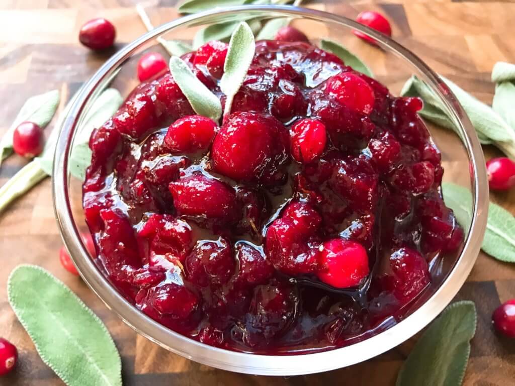 Заготовки из брусники на зиму