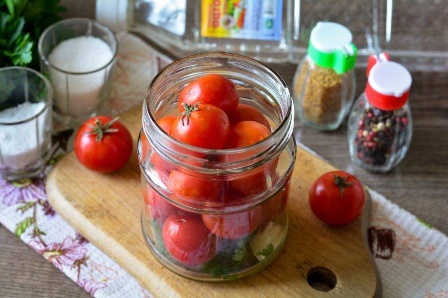 Маринованные помидоры на зиму в банках — ну очень вкусные!
