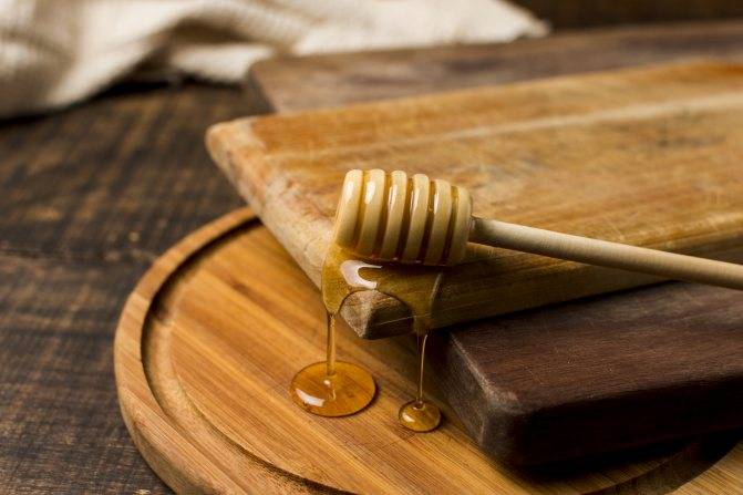 Как называется ложка для мёда и для чего она нужна?