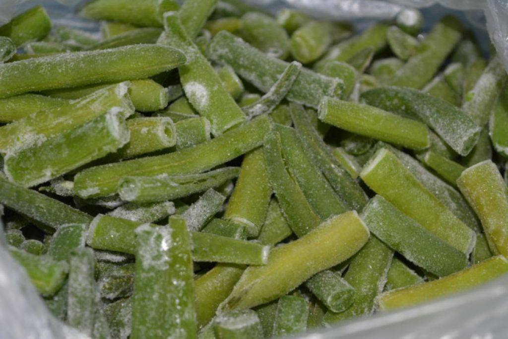 Стручковая фасоль: рецепты приготовления на зиму. как правильно заморозить, как приготовить салат, лечо, лобио, маринованную и квашеную стручковую зеленую фасоль на зиму?