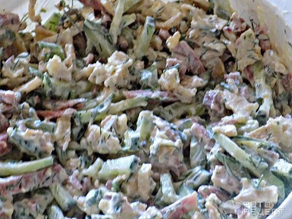 Рецепт салата из яичных блинчиков и колбасы: с копченой, фото и видео