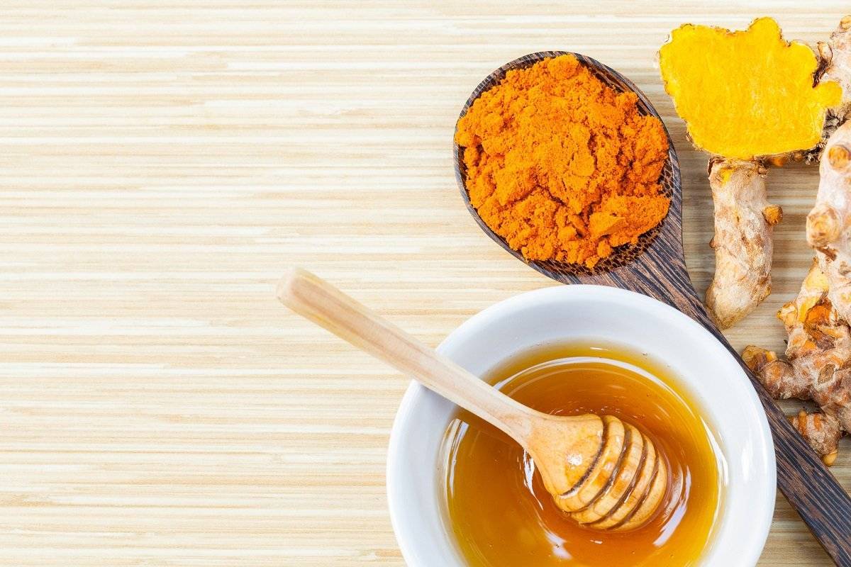 Мёд и куркума: уникальные рецепты для здоровья, в чем польза?