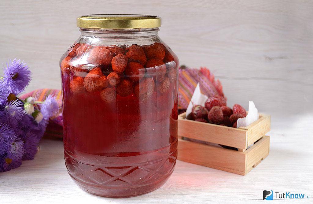 Компот из замороженных ягод: пошаговый рецепт приготовления