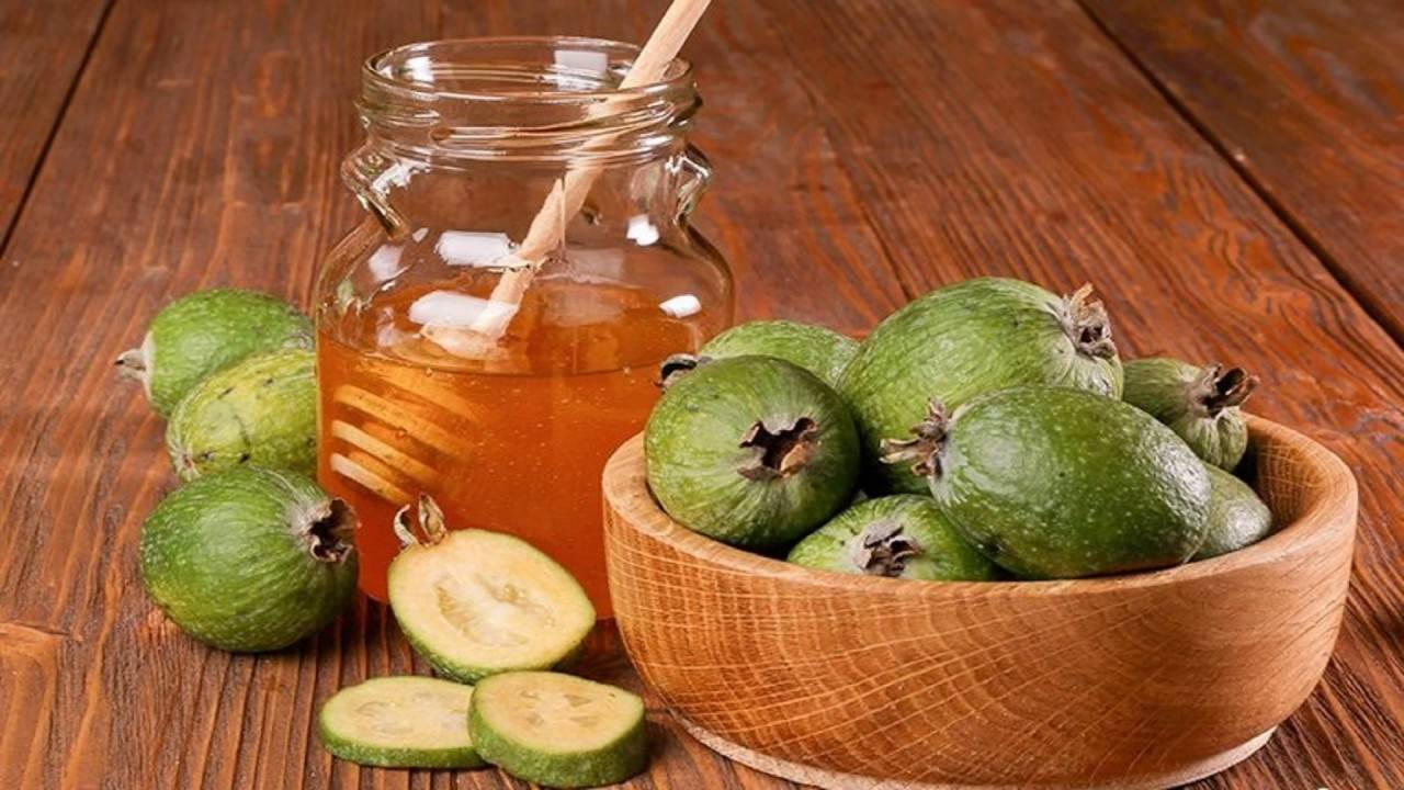Фейхоа с медом и лимоном - 9 пошаговых фото в рецепте