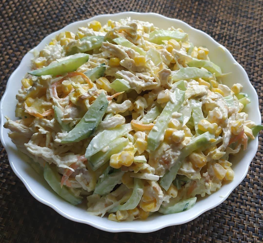 Блинный салат с курицей - 7 рецептов приготовления с фото