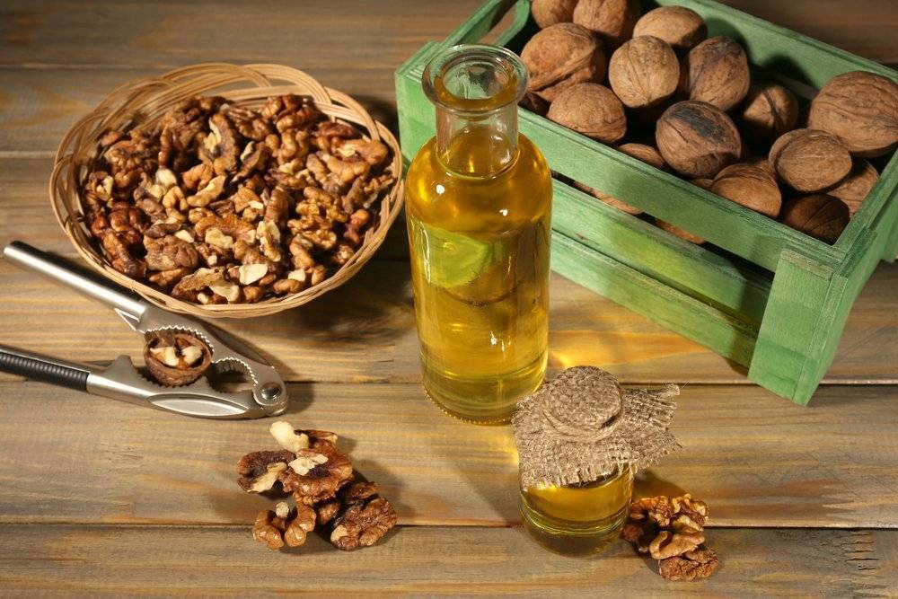Листья грецкого ореха: применение в народной медицине, лечебные и полезные свойства, польза орехового масла