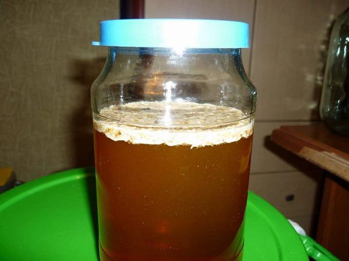 Почему пенится мед на поверхности что это значит