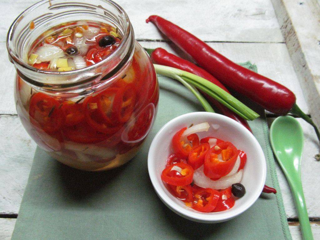Болгарский перец на зиму - 5 рецептов. консервация болгарского перца - лечо, маринованный перец, салат на зиму