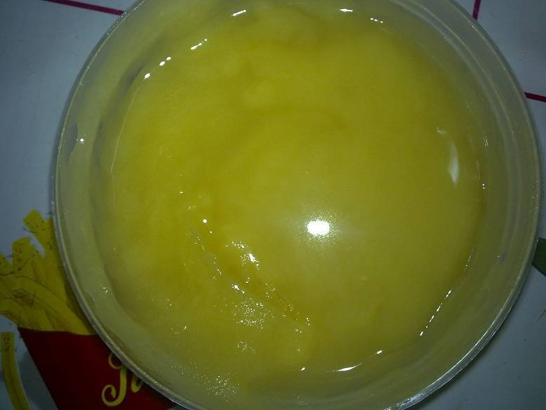 Жидкий янтарь из расторопши: полезные свойства меда этого сорта, противопоказания