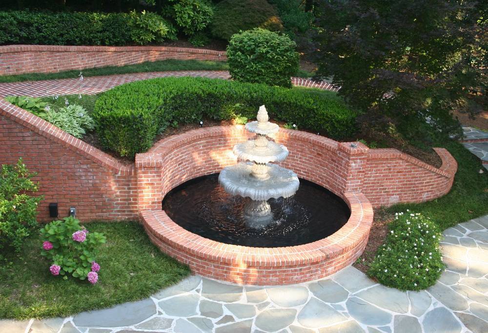 Садовые фонтаны в ландшафте – 50 фото, дизайн-идеи - каталог статей на сайте - домстрой